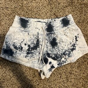 Lululemon High Rise Inner Glow Short Terry